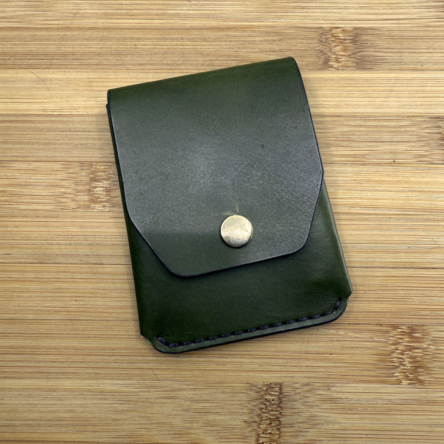 Minimalist Wallet - Snap Closure