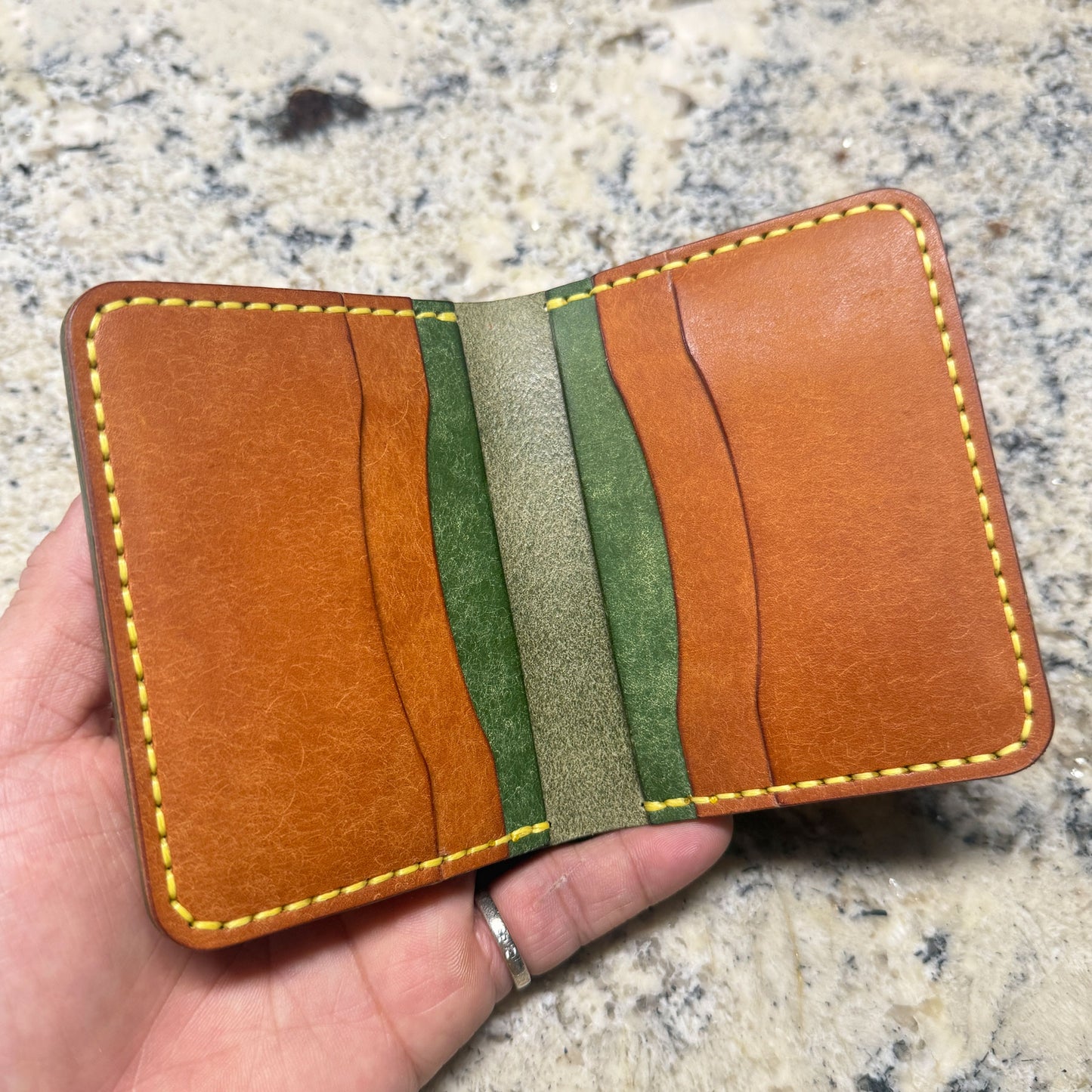 Bi-Fold - Pueblo Green & Olmo