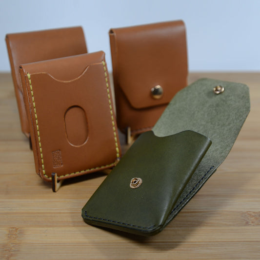 Minimalist Wallet - Snap Closure