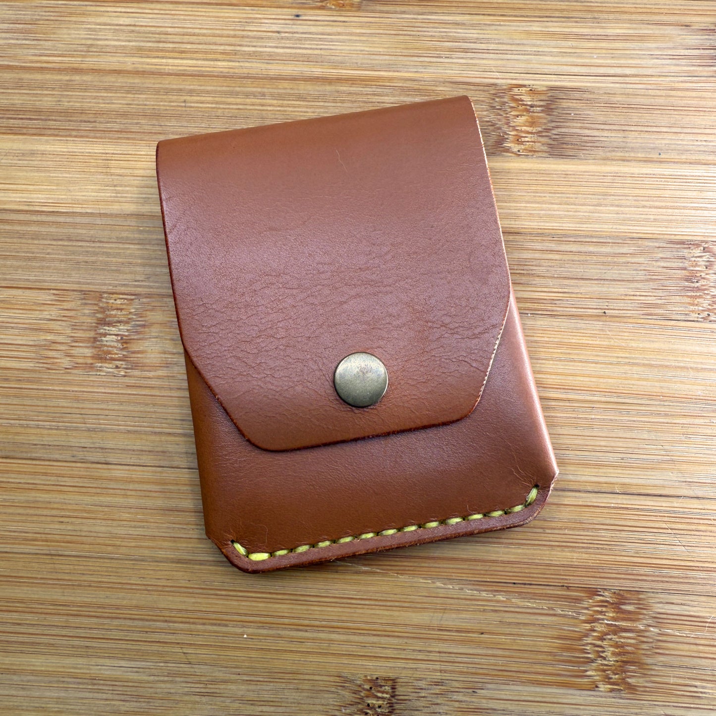 Minimalist Wallet - Snap Closure
